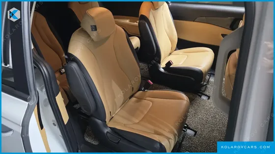 KIA CARNIVAL 9-SEATER PRESTIGE