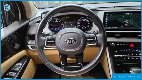 KIA CARNIVAL 9-SEATER PRESTIGE