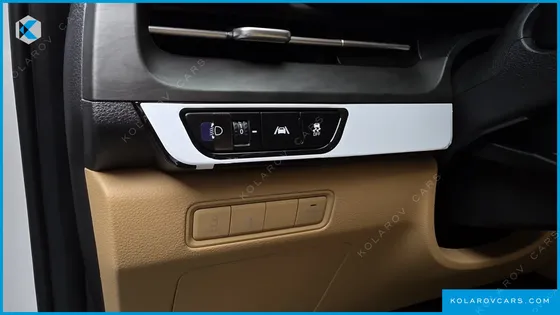 KIA CARNIVAL 9-SEATER PRESTIGE