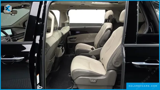 KIA CARNIVAL 9-SEATER SIGNATURE