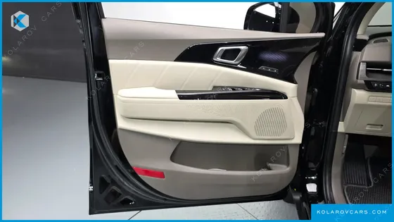 KIA CARNIVAL 9-SEATER SIGNATURE