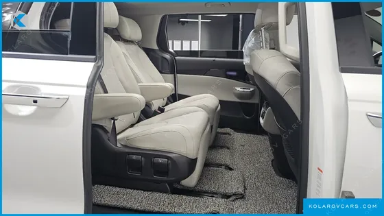 KIA CARNIVAL GASOLINE 7-SEATER SIGNATURE