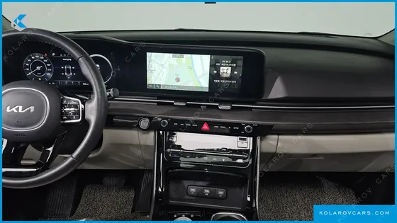 KIA CARNIVAL GASOLINE 7-SEATER SIGNATURE