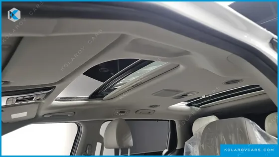 KIA CARNIVAL GASOLINE 7-SEATER SIGNATURE