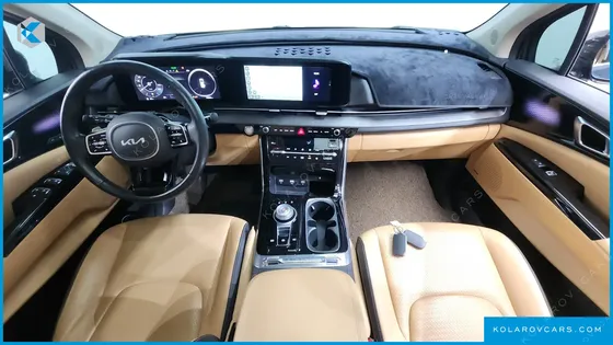 KIA CARNIVAL GASOLINE 7-SEATER SIGNATURE