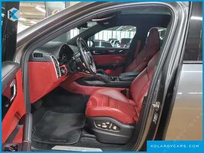 PORSCHE CAYENNE 3.0 COUPE