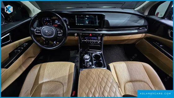 KIA CARNIVAL 9-SEATER NOBLESSE