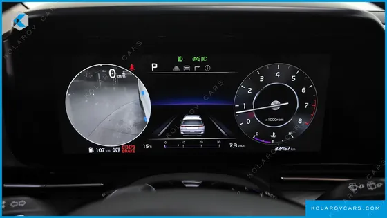 KIA CARNIVAL GASOLINE 9-SEATER SIGNATURE