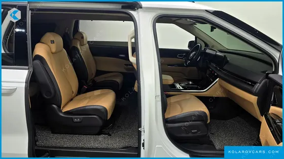 KIA CARNIVAL GASOLINE 9-SEATER SIGNATURE
