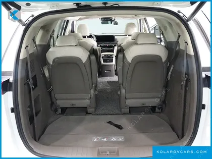 KIA CARNIVAL 9-SEATER NOBLESSE