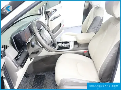 KIA CARNIVAL 9-SEATER NOBLESSE