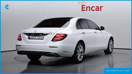 MERCEDES E-CLASS E220D EXCLUSIVE