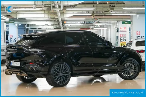 ASTON MARTIN DBX 4.0 V8 707