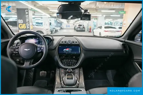 ASTON MARTIN DBX 4.0 V8 707