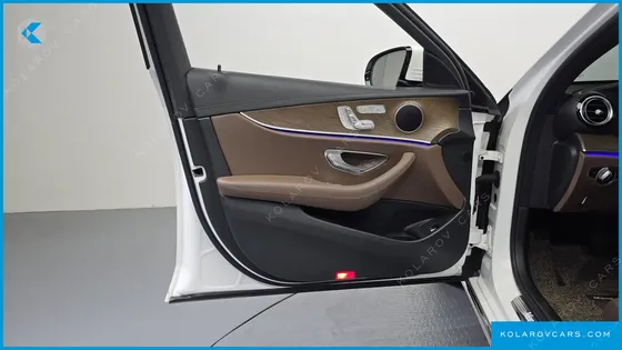 MERCEDES E-CLASS E220D 4MATIC EXCLUSIVE