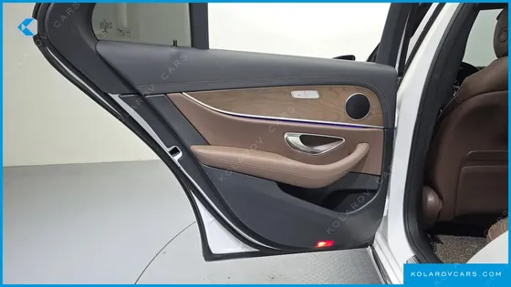 MERCEDES E-CLASS E220D 4MATIC EXCLUSIVE