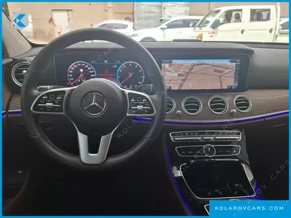 MERCEDES E-CLASS E300 4MATIC EXCLUSIVE