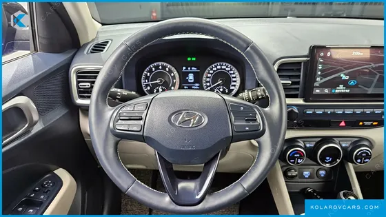 HYUNDAI VENUE 1.6 MODERN