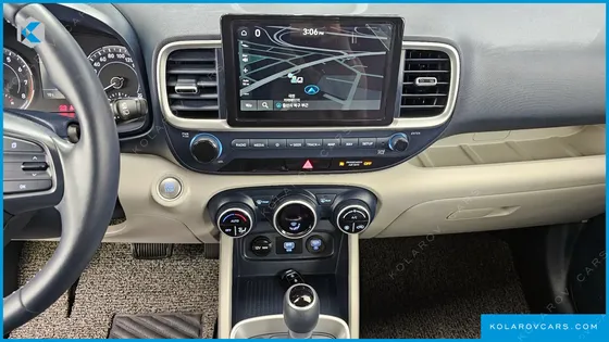 HYUNDAI VENUE 1.6 MODERN