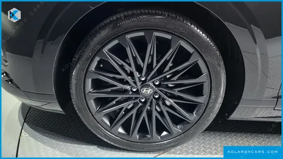 HYUNDAI GRANDEUR 2,5 GASOLINE 2WD