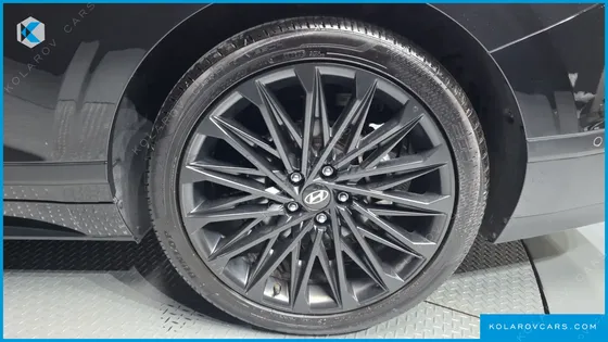 HYUNDAI GRANDEUR 2,5 GASOLINE 2WD