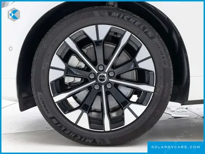 VOLVO XC60 B5 ULTRA DARK AIR SUS