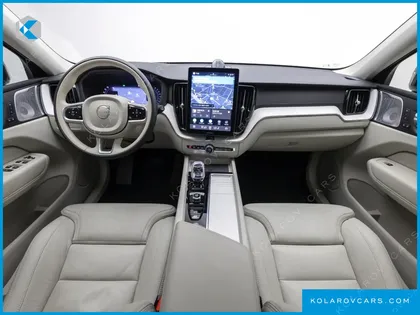 VOLVO XC60 B5 ULTRA DARK AIR SUS