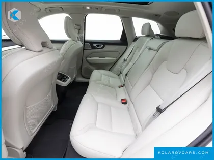 VOLVO XC60 B5 ULTRA DARK AIR SUS