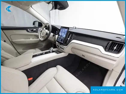 VOLVO XC60 B5 ULTRA DARK AIR SUS