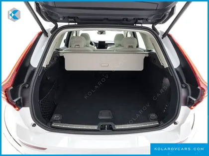 VOLVO XC60 B5 ULTRA DARK AIR SUS