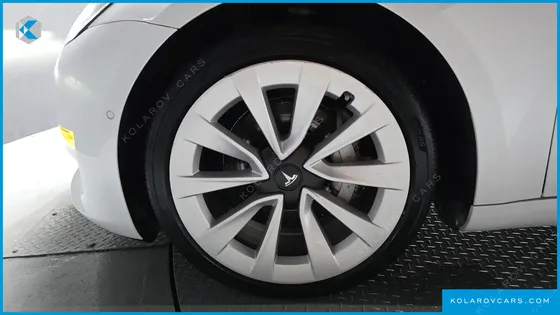 TESLA MODEL 3 LONG RANGE AWD