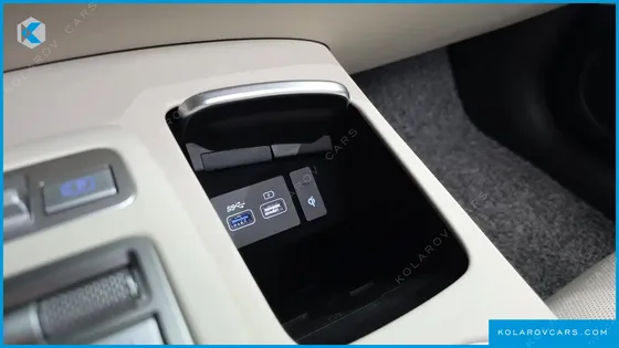 GENESIS GV70 2.5T GASOLINE 2WD