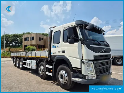 VOLVO CARGO TRUCK 10X4