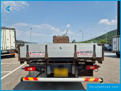 VOLVO CARGO TRUCK 10X4