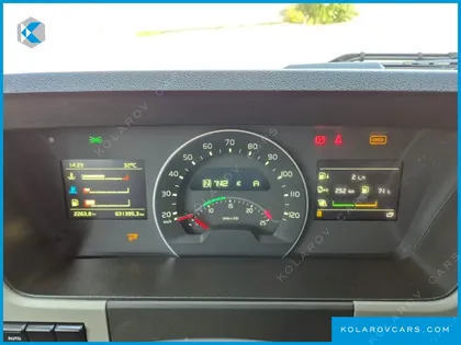 VOLVO CARGO TRUCK 10X4