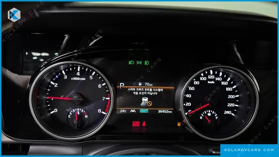 KIA CARNIVAL GASOLINE 9-SEATER PRESTIGE