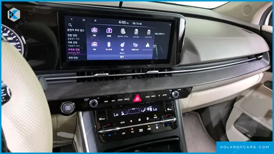KIA CARNIVAL GASOLINE 9-SEATER PRESTIGE