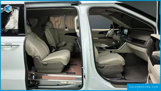 KIA CARNIVAL GASOLINE 9-SEATER PRESTIGE