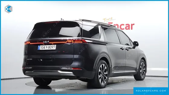KIA CARNIVAL 9-SEATER SIGNATURE