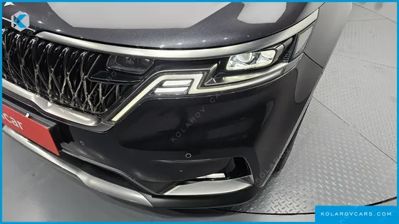 KIA CARNIVAL 9-SEATER SIGNATURE