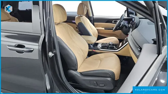 KIA CARNIVAL 9-SEATER SIGNATURE