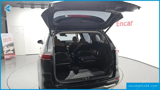 KIA CARNIVAL 9-SEATER SIGNATURE