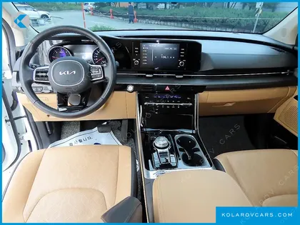 KIA CARNIVAL 9-SEATER NOBLESSE