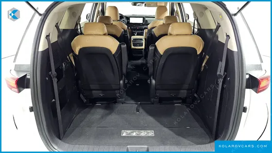 KIA CARNIVAL 9-SEATER PRESTIGE