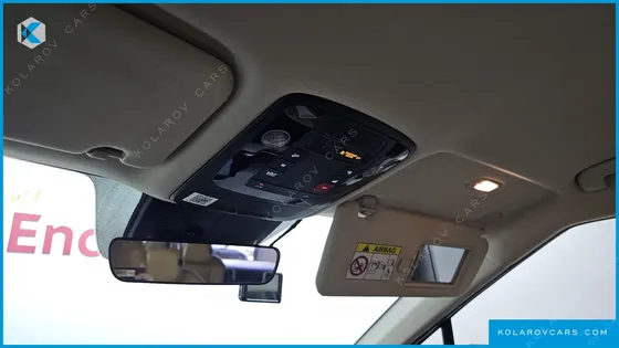 KIA CARNIVAL 9-SEATER PRESTIGE
