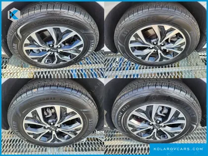 KIA CARNIVAL 9-SEATER NOBLESSE