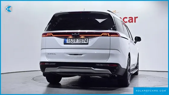 KIA CARNIVAL 9-SEATER SIGNATURE