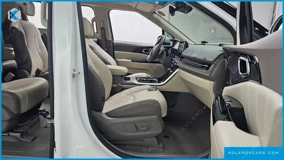 KIA CARNIVAL 9-SEATER SIGNATURE