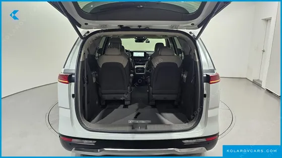 KIA CARNIVAL 9-SEATER SIGNATURE