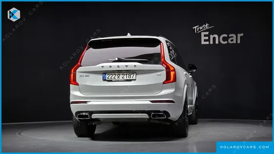 VOLVO XC90 T8 R-DESIGN HYBRID